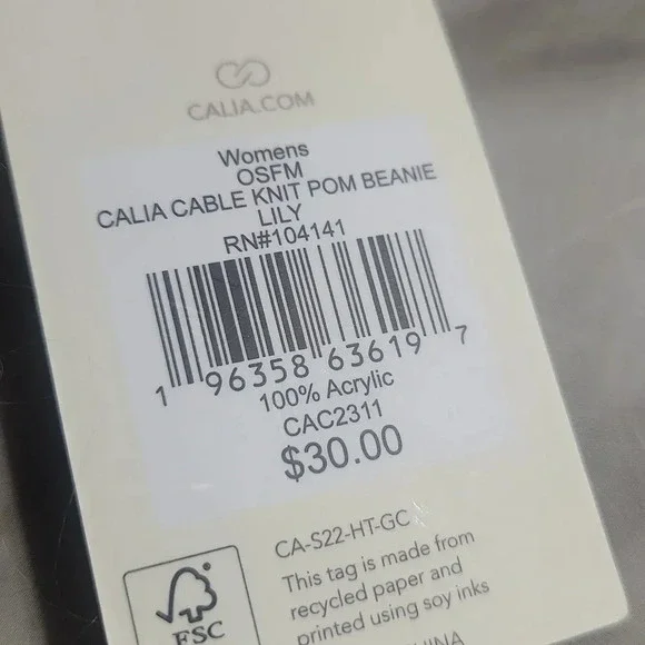 Calia Cable Knit Pom Beanie Womens in Lily Nwt - Picture 2 of 6